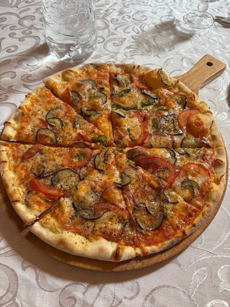 Lunchen in Midelt - Fez naar Merzouga
